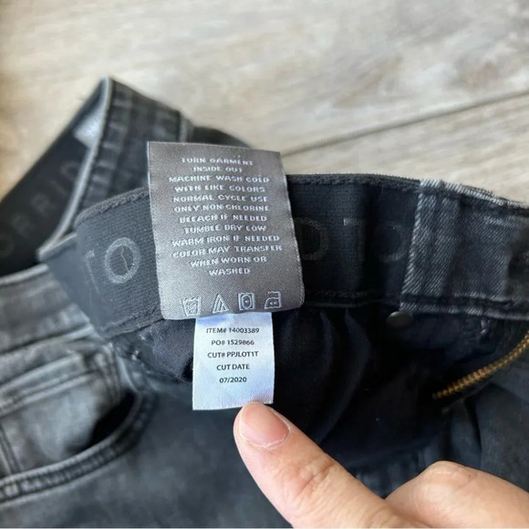 Torrid Bomshell Sky High Rise Skinny Zipper Jeans - Picture 10 of 16